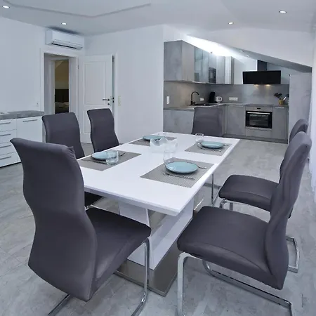 Divkovic Apartment *
