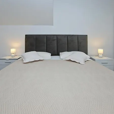 Divkovic Apartment