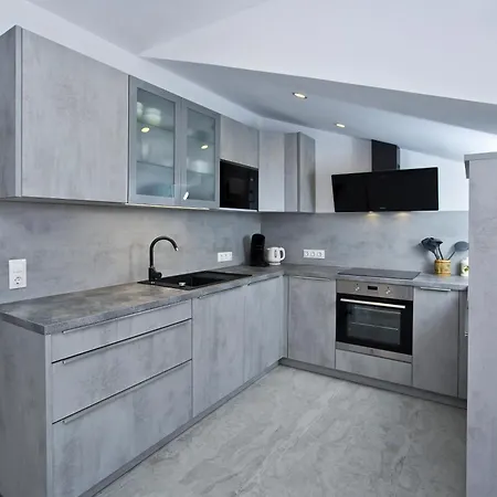 Divkovic Daire Hvar Town